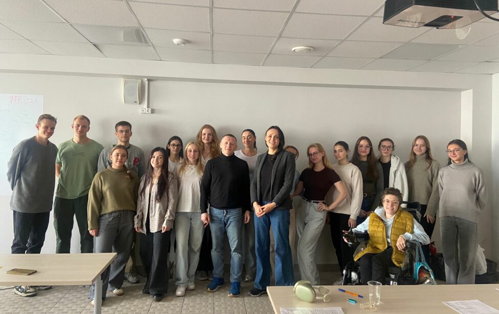 Спикер лектория НИЦ ИЕСТ рассказал студентам о бюджетном здоровом питании