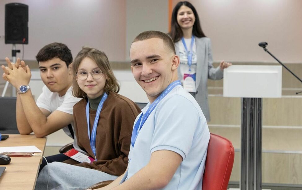 Более 300 ведущих компаний организуют бизнес-тренинги для московских школьников