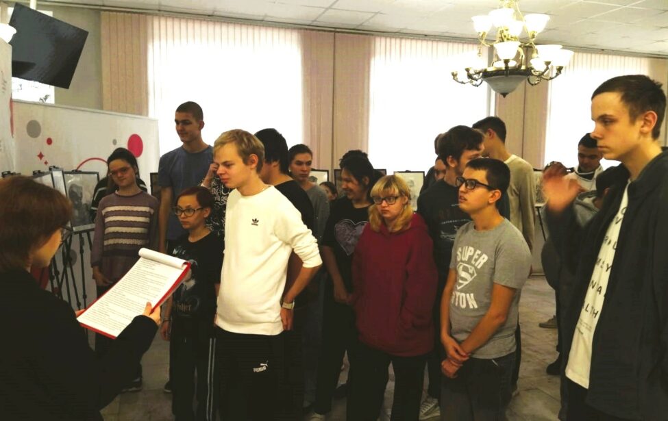 Выставка «Будем жить»