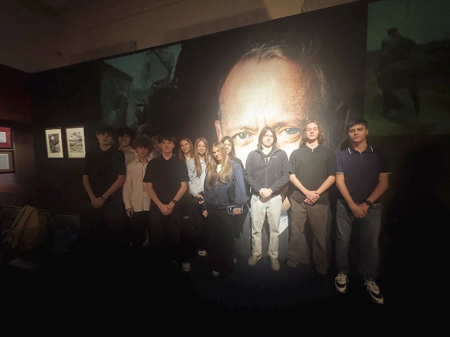 Обучающиеся школы МГПУ посетили лекторий Центра интеллектуального развития «Сфера Роста»