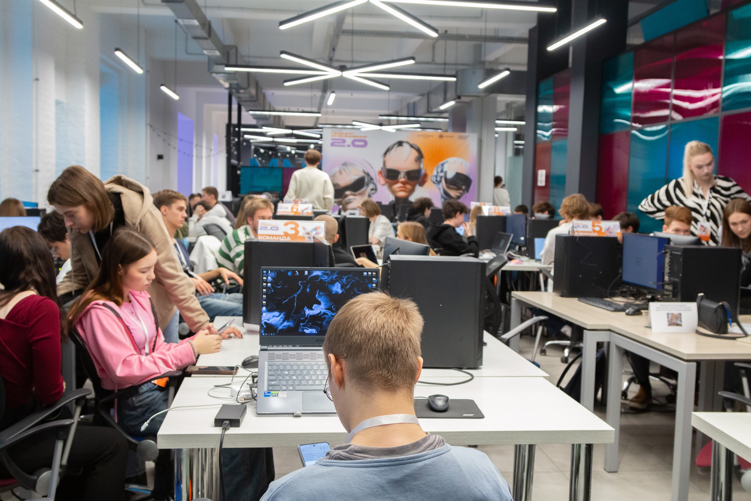 новость хакатон «Промпт-инжиниринг 2.0»