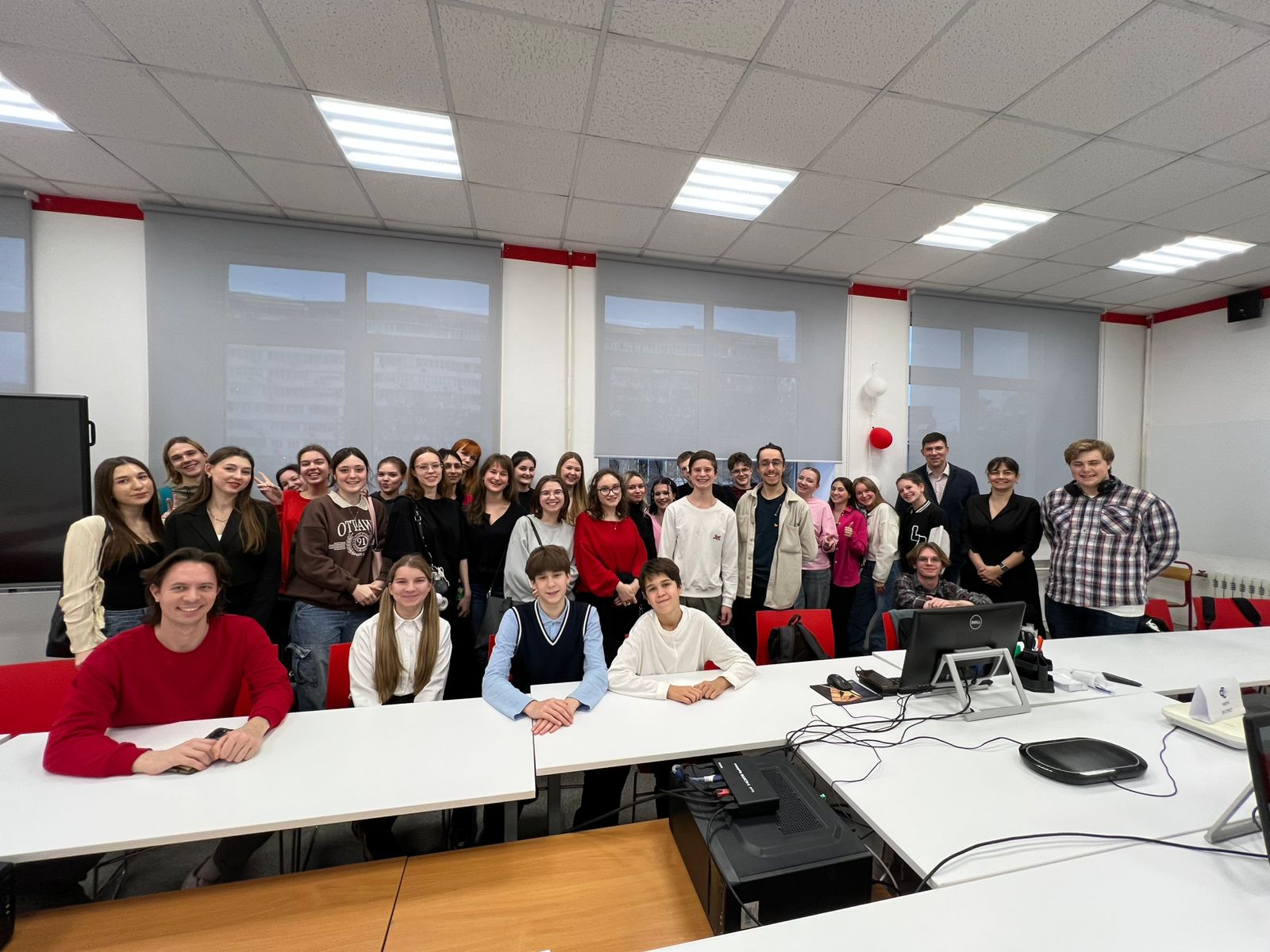 WhatsApp Image 2025-11-12 at 21.48.02