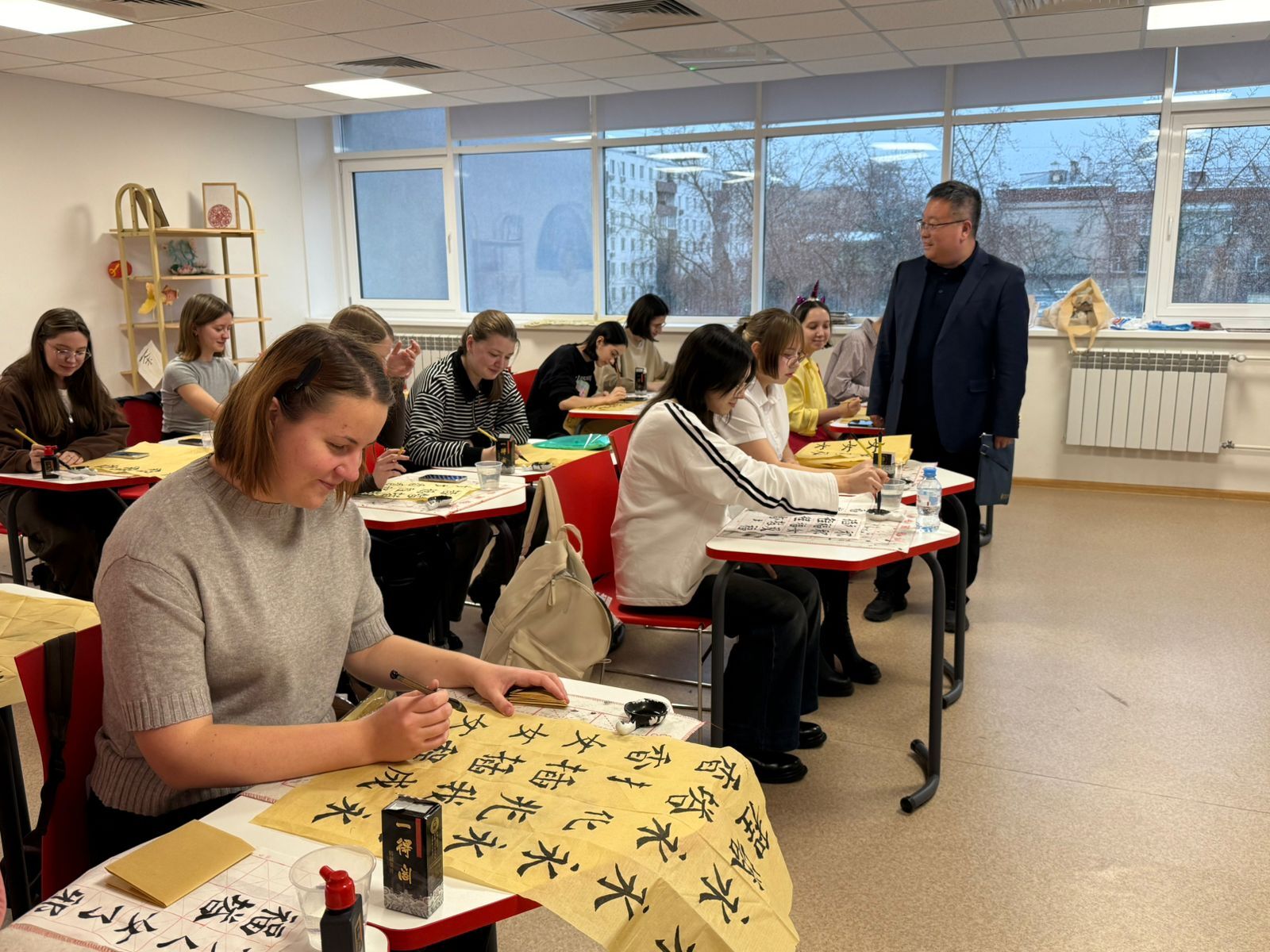 dceeb3d2-e341-4e4d-b770-5396bace654d