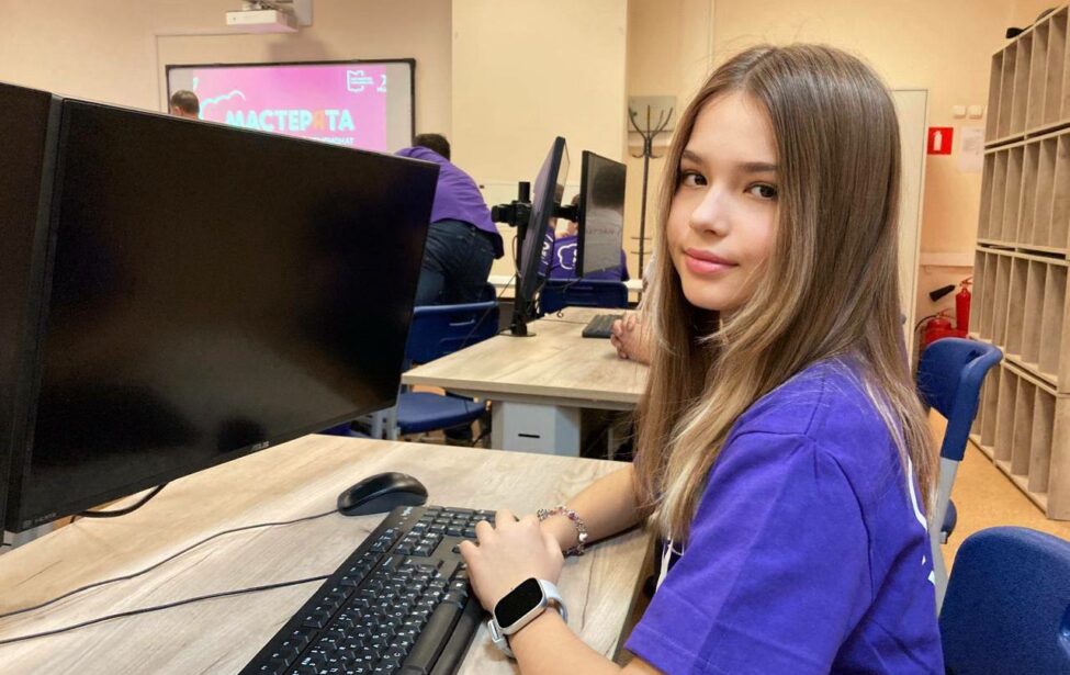 Семиклассница Цифровой школы МГПУ достигла финала детского чемпионата «Мастерята» по программированию на 1С