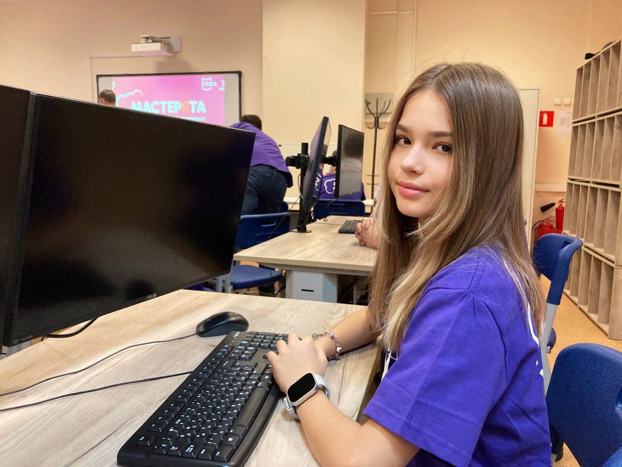 Семиклассница Цифровой школы МГПУ достигла финала детского чемпионата «Мастерята» по программированию на 1С