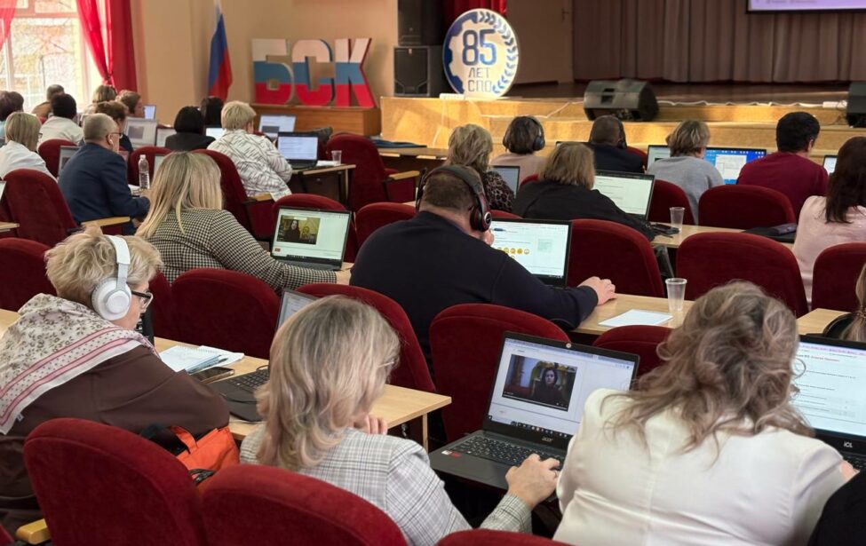 Говорить с&nbsp;родителями конструктивно: опыт 365 директоров