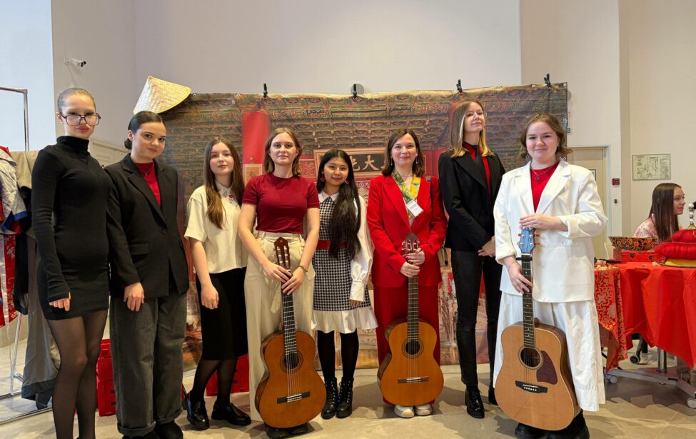 Клуб &laquo;Книга песен&raquo; активно способствует музыкально-эстетическому воспитанию студентов ИИЯ