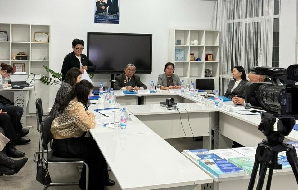 Вадим Гриншкун выступил научным консультантом на&nbsp;защите PhD-докторанта в&nbsp;Казахстане