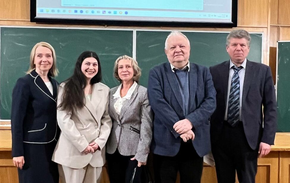 Выпускница аспирантуры департамента информатизации образования ИЦО успешно защитила кандидатскую диссертацию