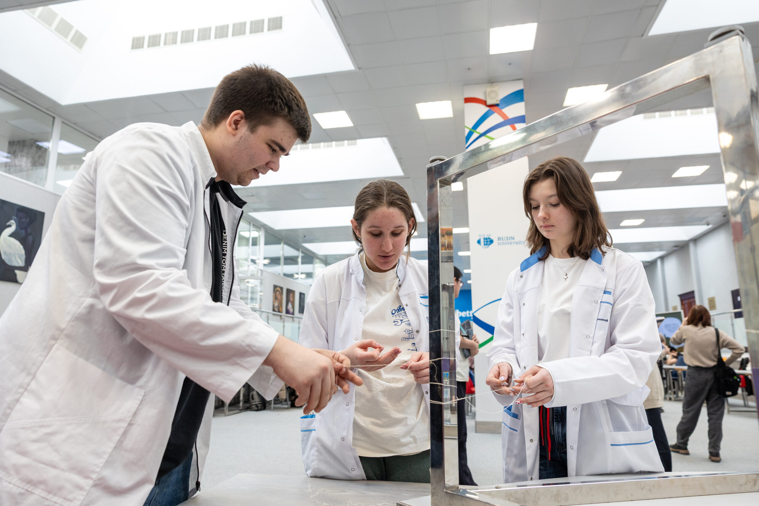 Предпрофессиональные каникулы &laquo;Мир медицины&raquo; в&nbsp;РУДН имени Патриса Лумумбы