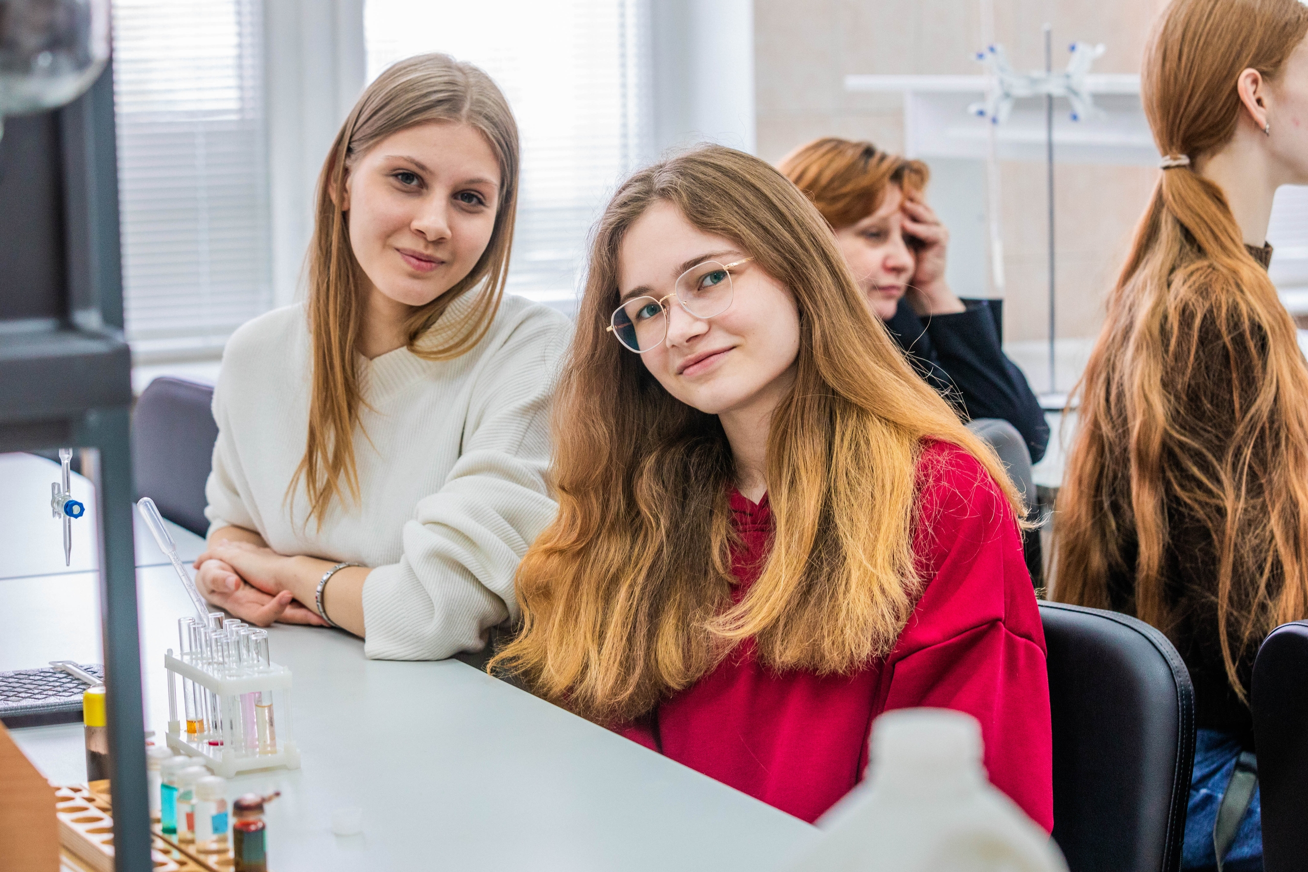 FFi3yx-iAq6dCtTO0YPYGGmlaO_QBzo_MsQpCAFsJzB07k2Vb-rONYzv30p8-Sdh7YtRMn9xXHCLBGvJb8UzZ0Wc