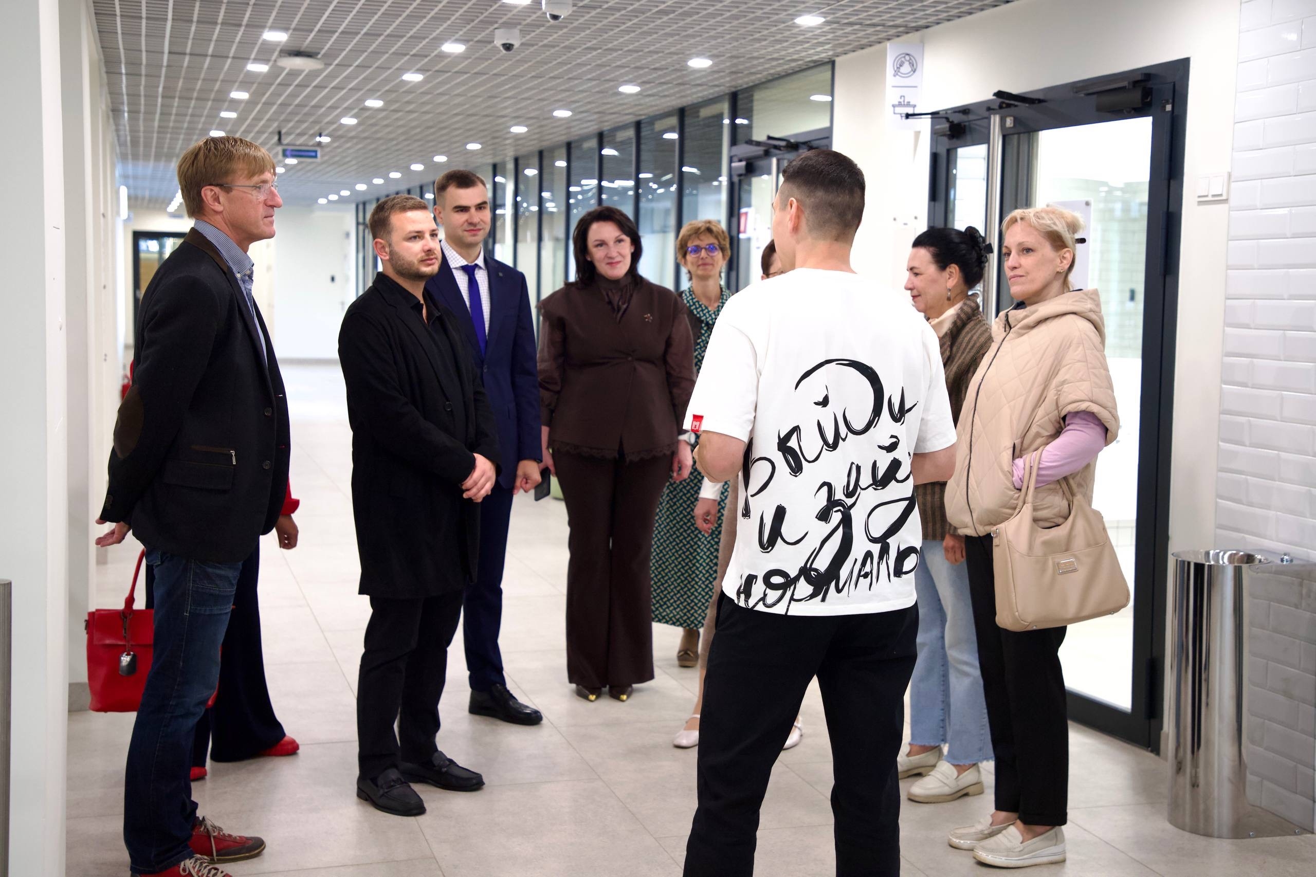 Делегация ИЕСТ в школе Южное Измайлово (2)